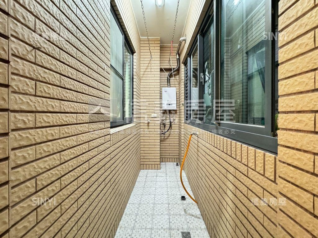 遠百生活圈稀有美三房房屋室內格局與周邊環境