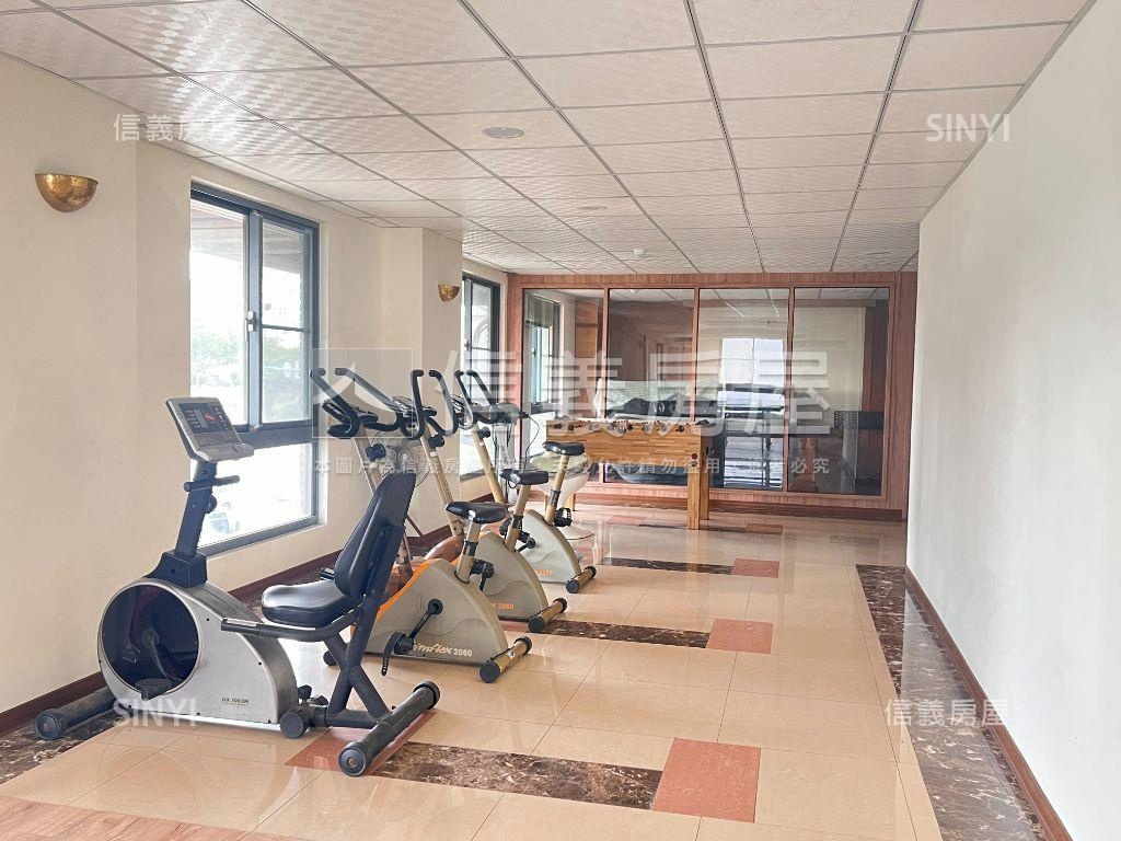 遠百生活圈稀有美三房房屋室內格局與周邊環境