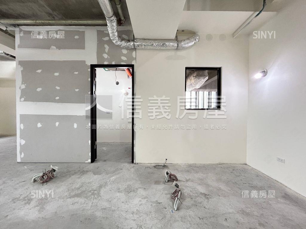 國泰ＴＨＥＰＡＲＫ高樓戶房屋室內格局與周邊環境