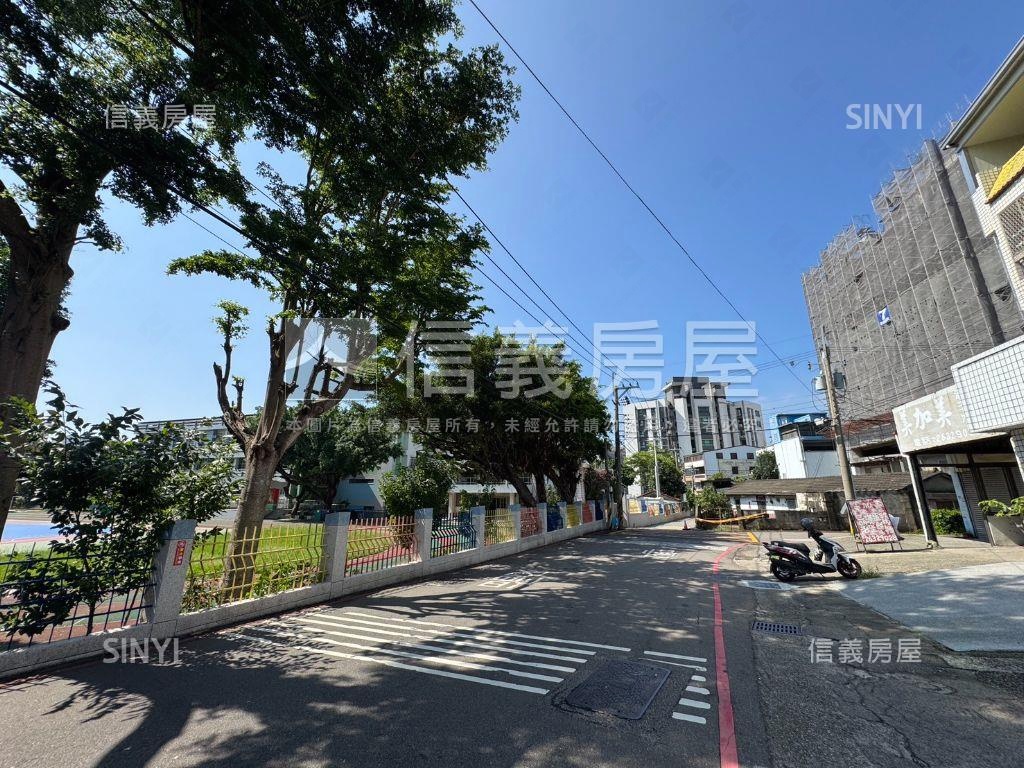 近學區商圈兩房附車位房屋室內格局與周邊環境