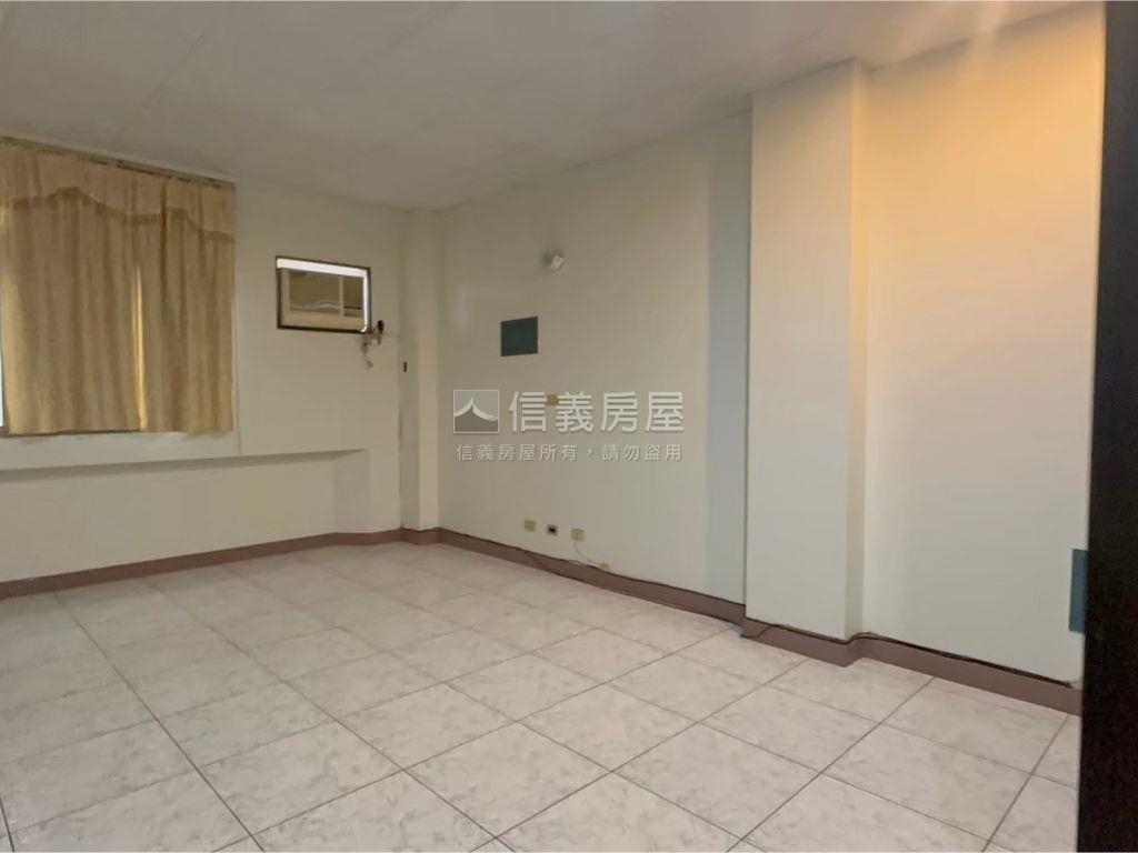 稀！文賢路透天金店面房屋室內格局與周邊環境