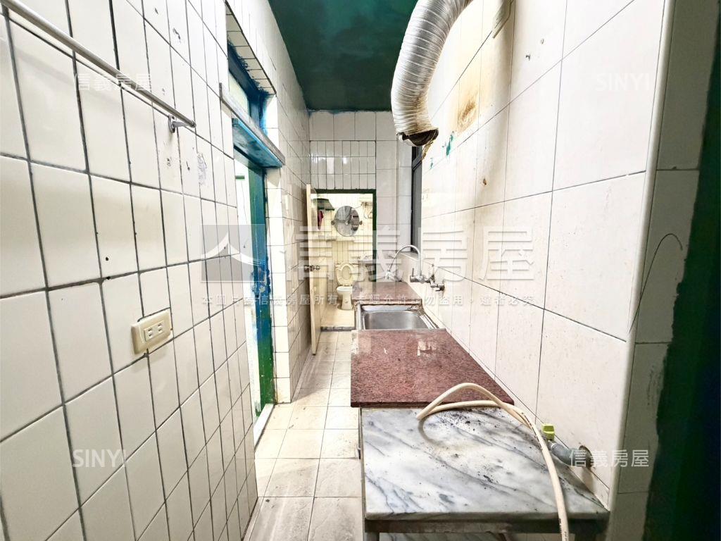 幸福站福壽一樓好停車房屋室內格局與周邊環境