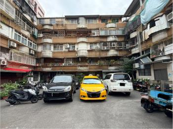 中和景平路公寓二樓