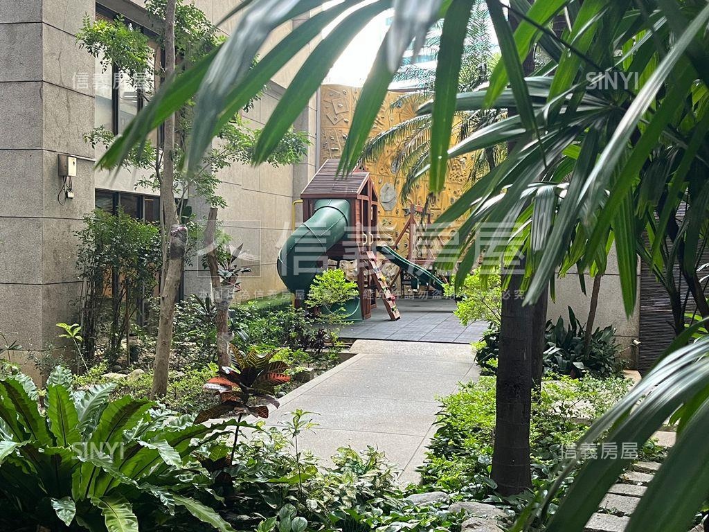 鄉林凱撒高樓三房車位房屋室內格局與周邊環境