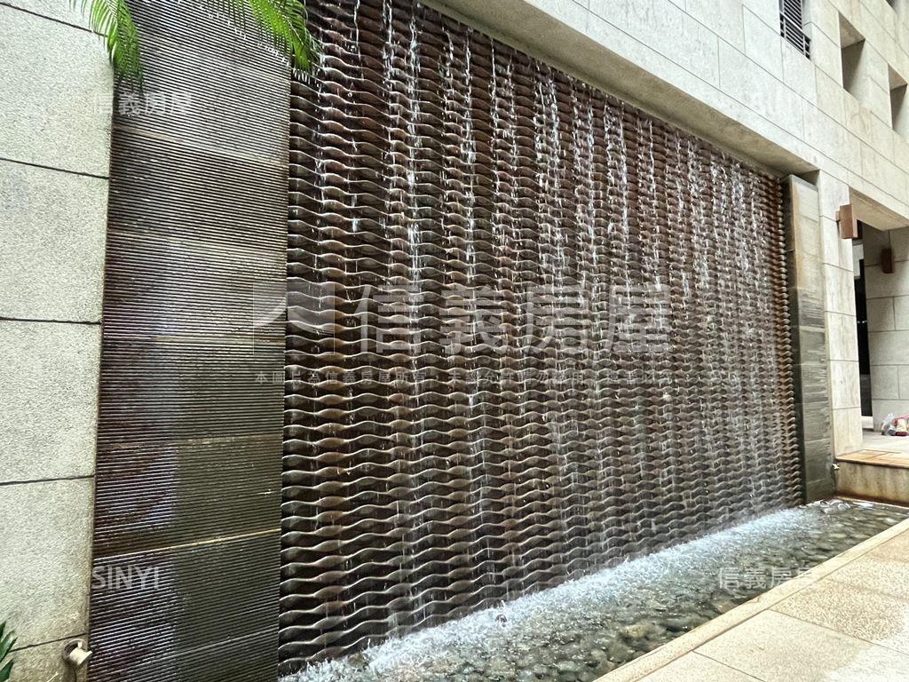 鄉林凱撒高樓三房車位房屋室內格局與周邊環境