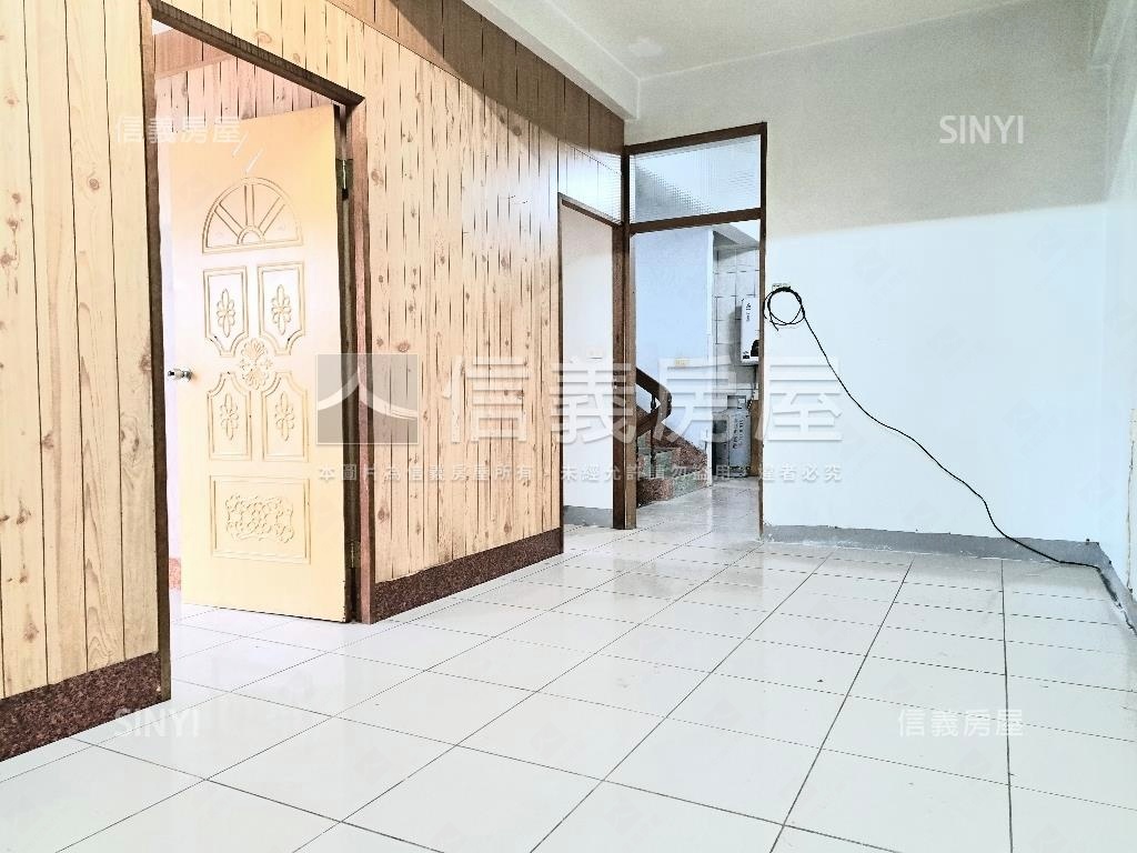 潭子角間大砌磅礴透天讚房屋室內格局與周邊環境