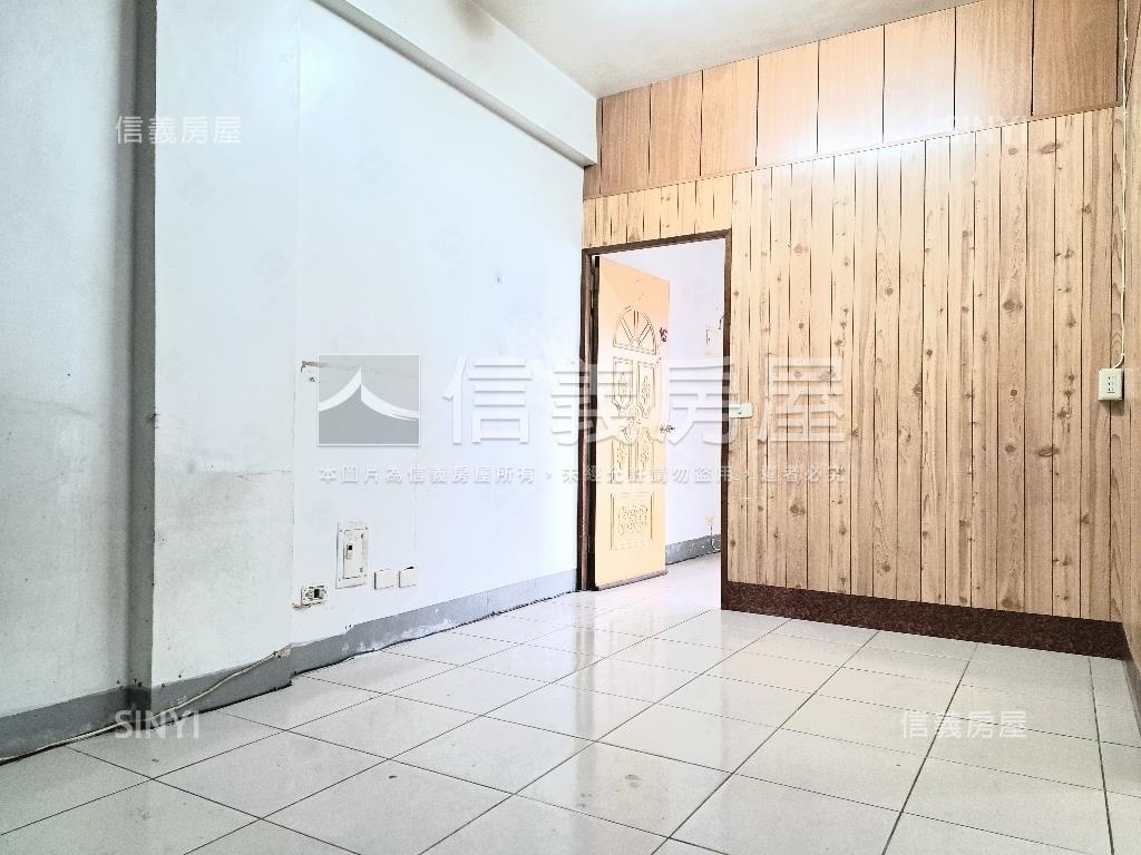 潭子角間大砌磅礴透天讚房屋室內格局與周邊環境