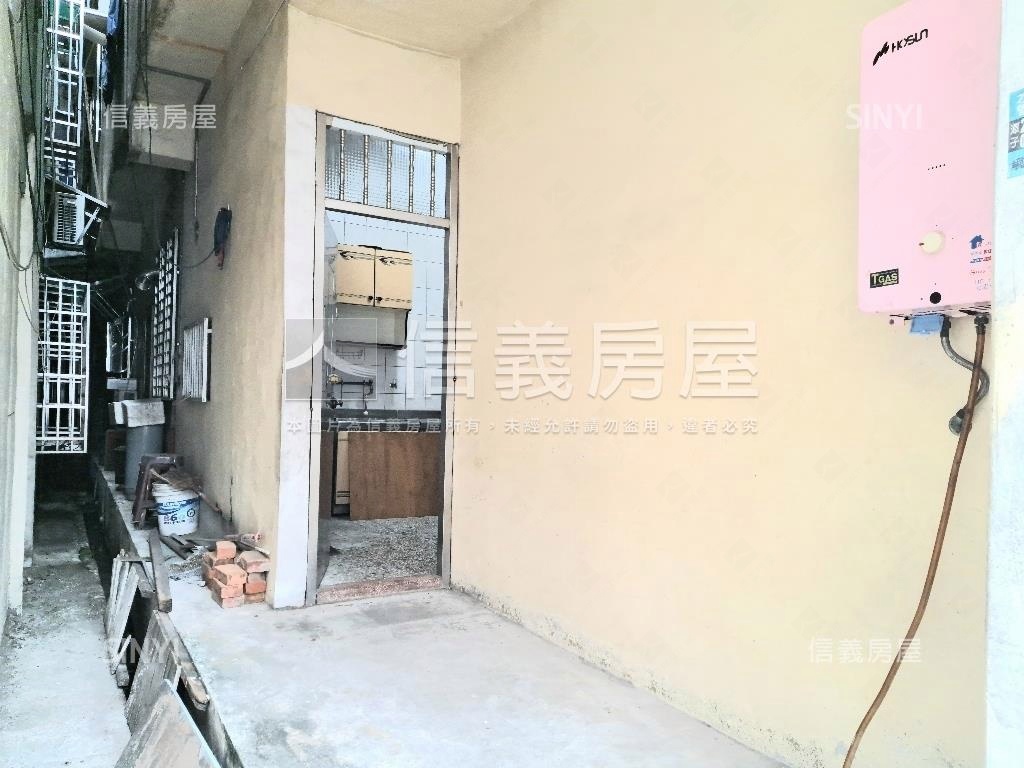 潭子角間大砌磅礴透天讚房屋室內格局與周邊環境