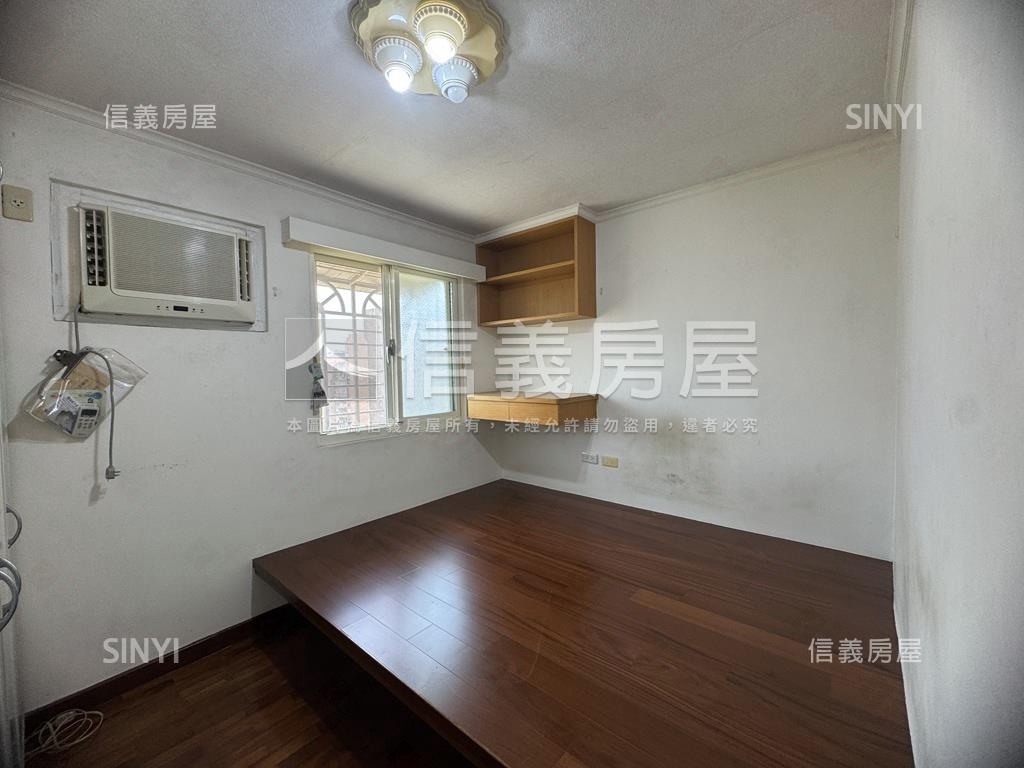 成功國宅高樓房屋室內格局與周邊環境