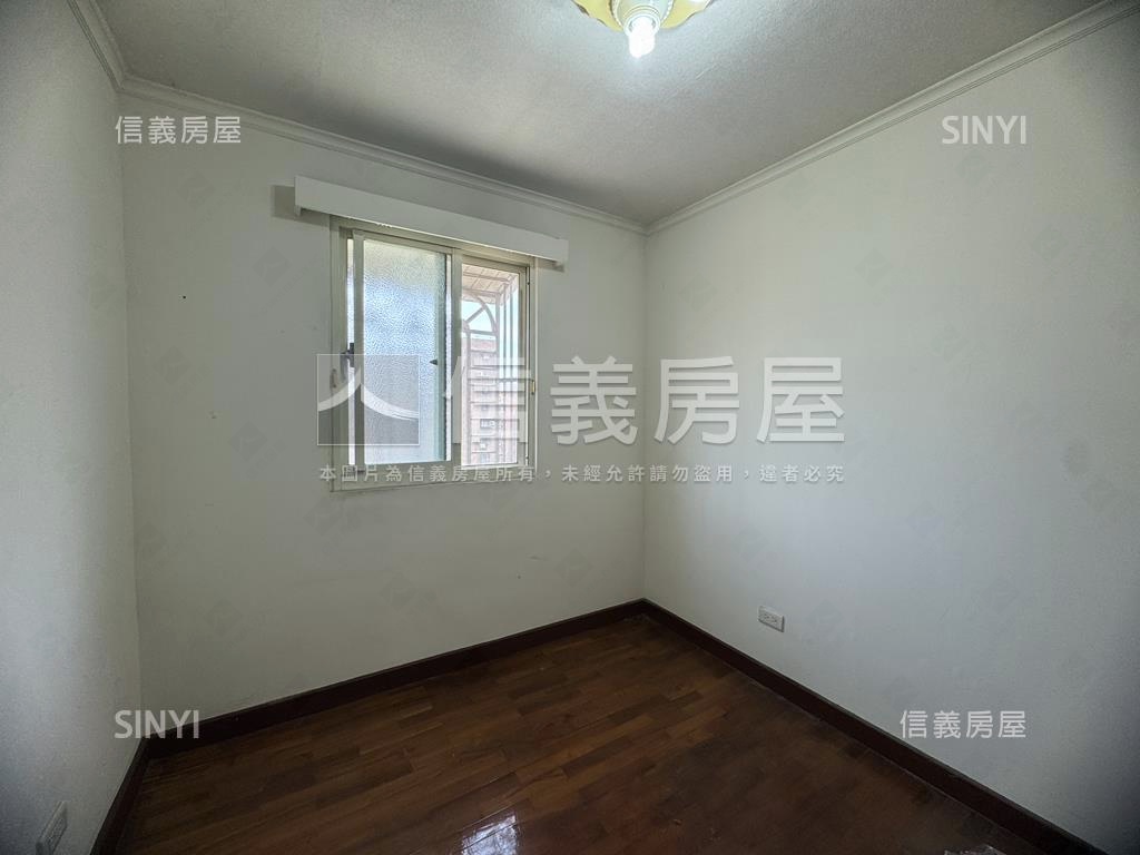 成功國宅高樓房屋室內格局與周邊環境