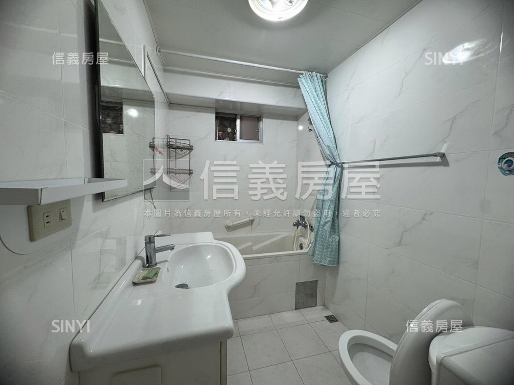 成功國宅高樓房屋室內格局與周邊環境