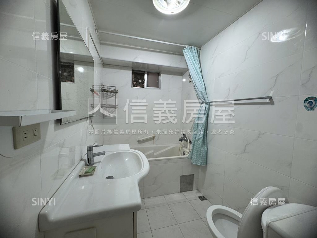 成功國宅高樓房屋室內格局與周邊環境