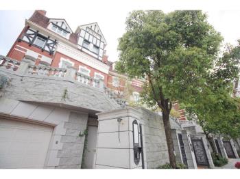 華城‧富裔山電梯別墅