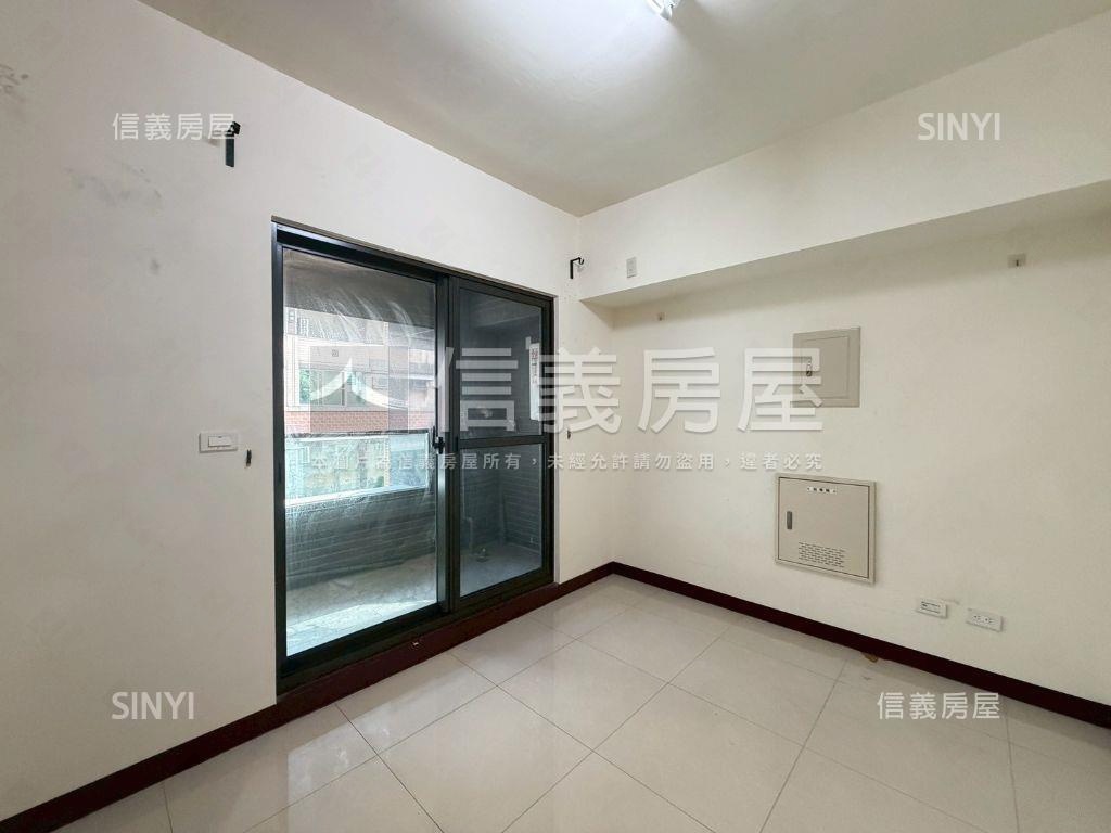 大夢想家黃金面寬角店房屋室內格局與周邊環境