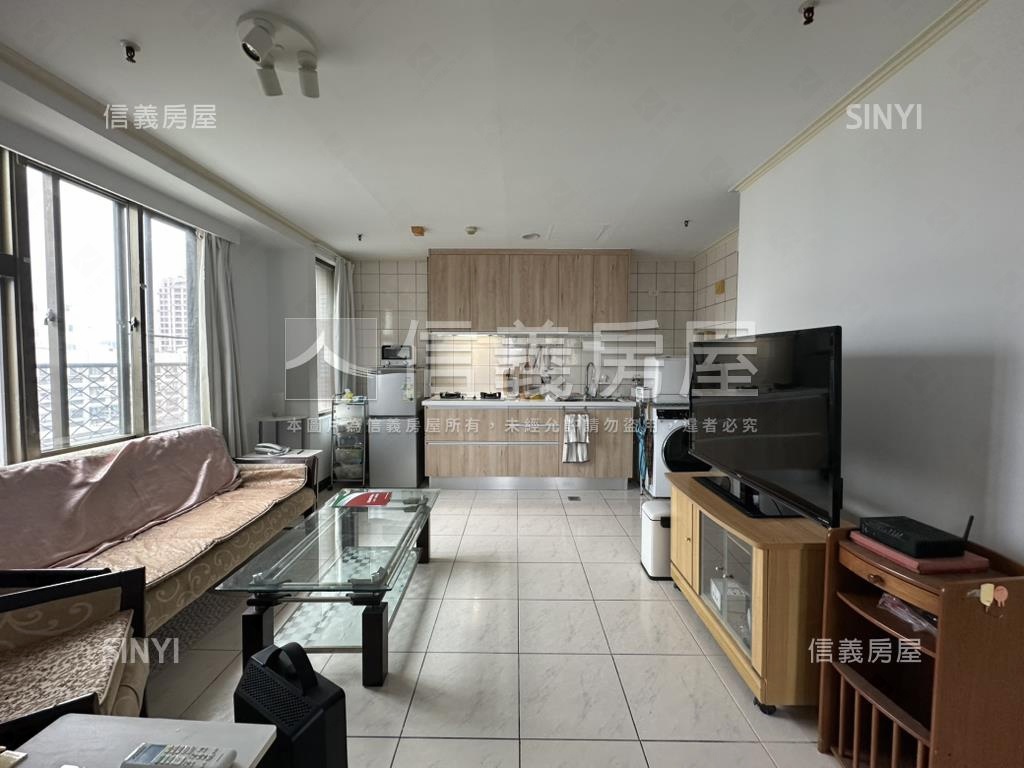 翡翠高樓邊間美兩房房屋室內格局與周邊環境