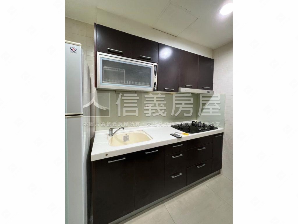 ［維多利亞］三房平車房屋室內格局與周邊環境