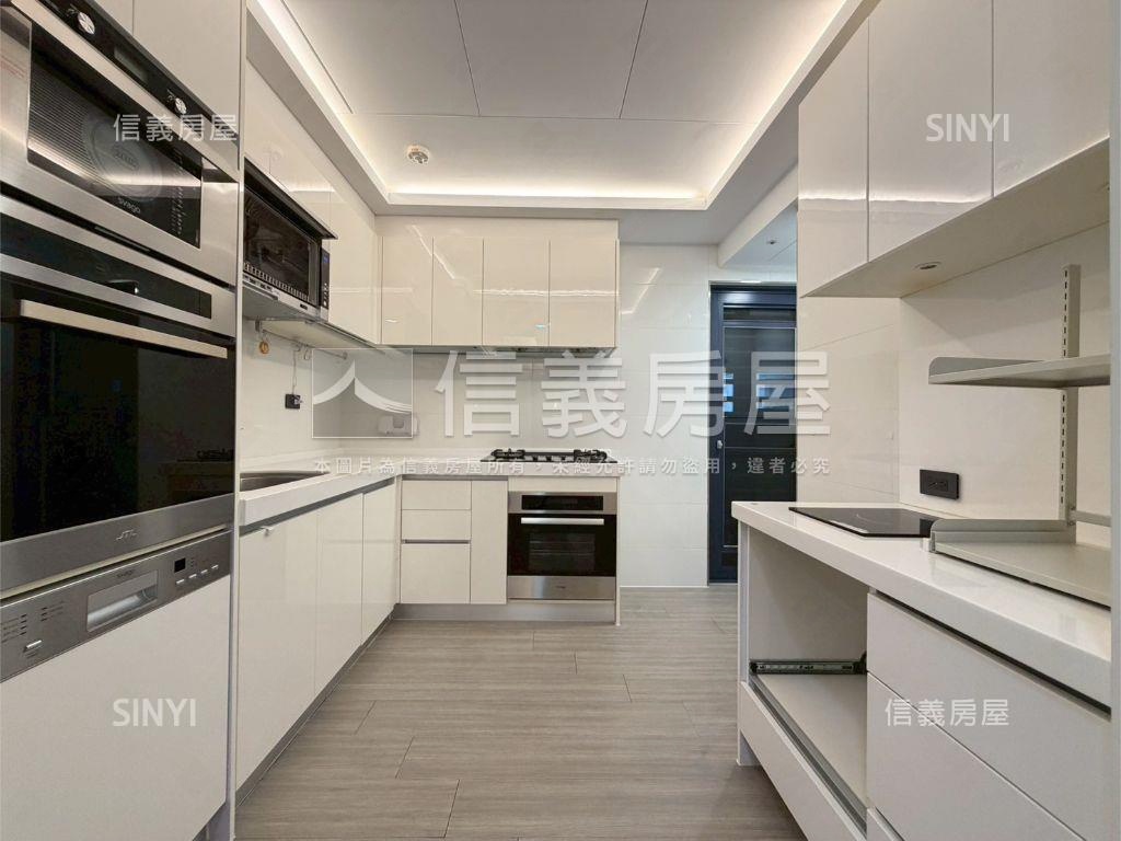 捷運豪邸碧瑤峰範房屋室內格局與周邊環境