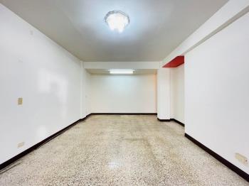 稀有【永春捷運】公寓２樓