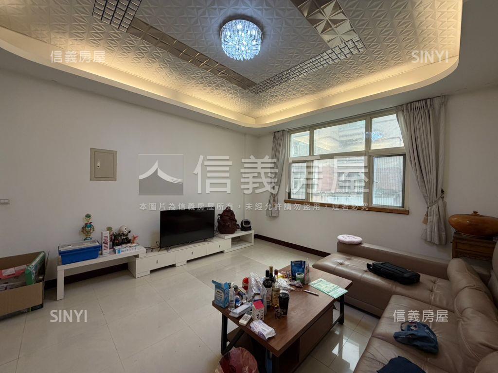 南勢運動中心旁寶藏店墅房屋室內格局與周邊環境