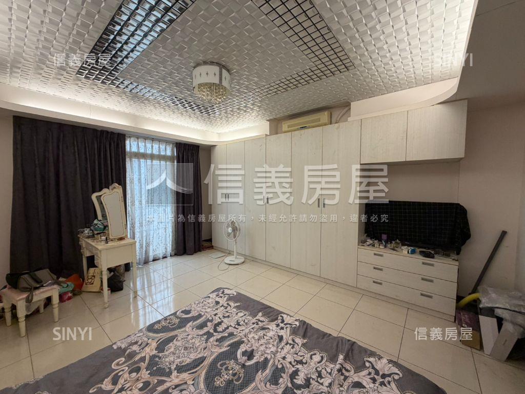 南勢運動中心旁寶藏店墅房屋室內格局與周邊環境