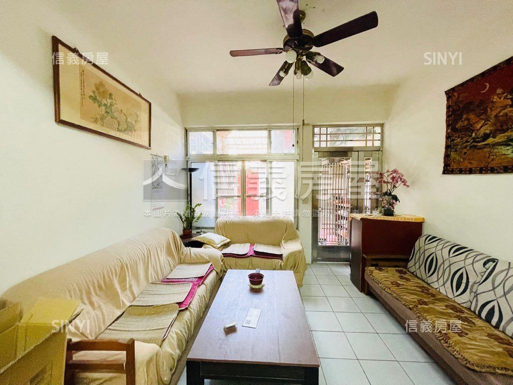 西區近忠明美透天房屋室內格局與周邊環境