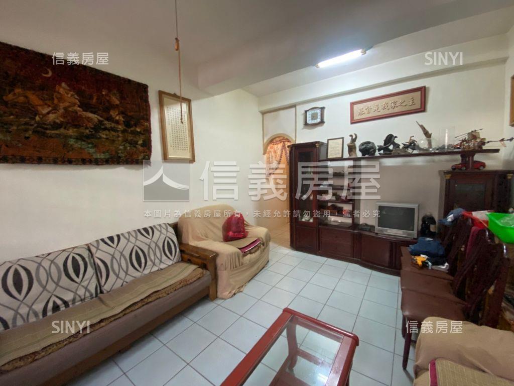 西區近忠明美透天房屋室內格局與周邊環境