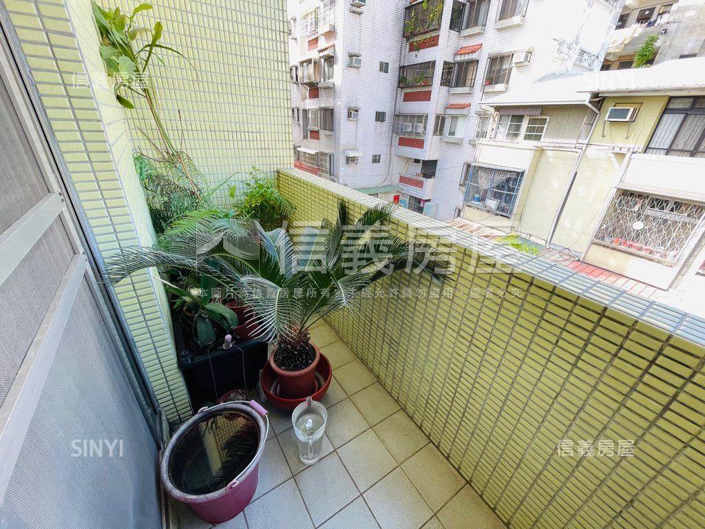 西區近忠明美透天房屋室內格局與周邊環境