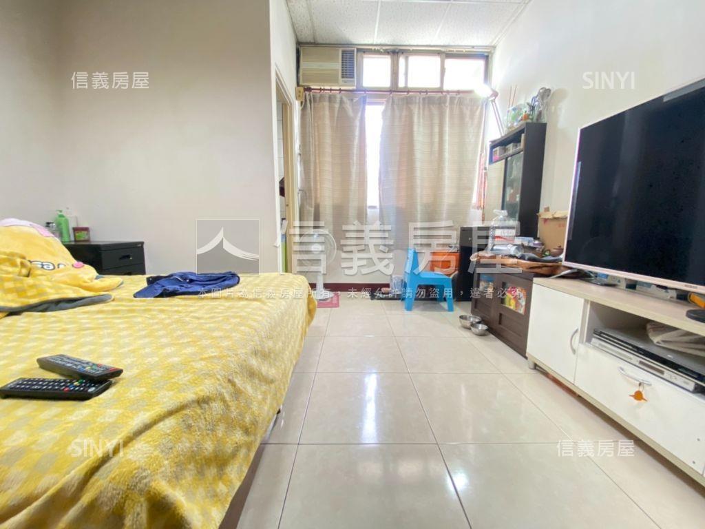 西區近忠明美透天房屋室內格局與周邊環境