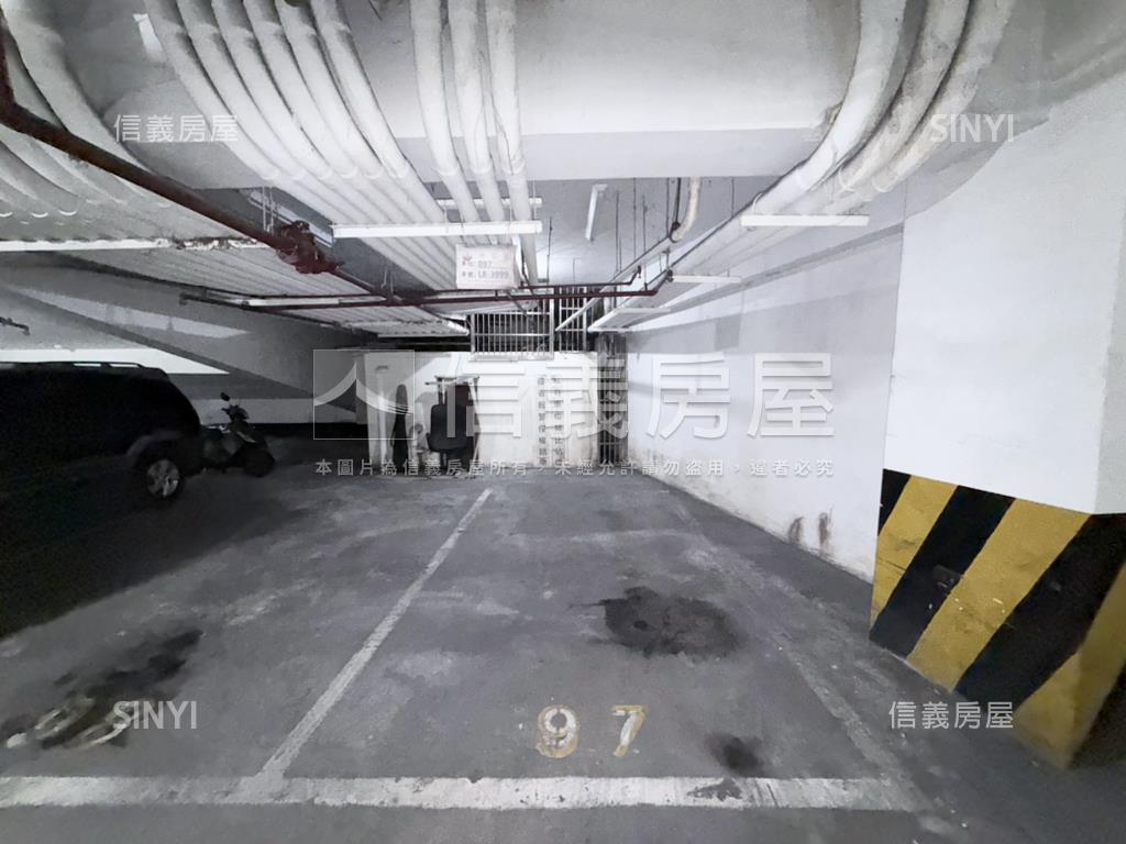 全新整理｜中平路兩房車位房屋室內格局與周邊環境