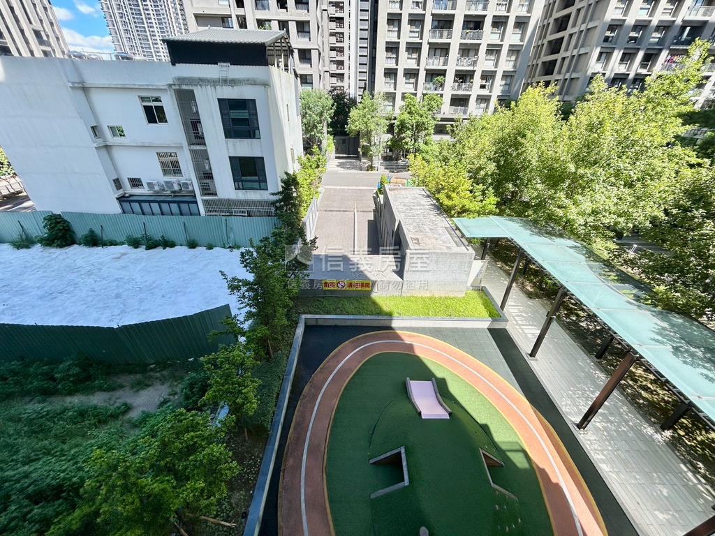 仁發富悅三房精裝戶房屋室內格局與周邊環境