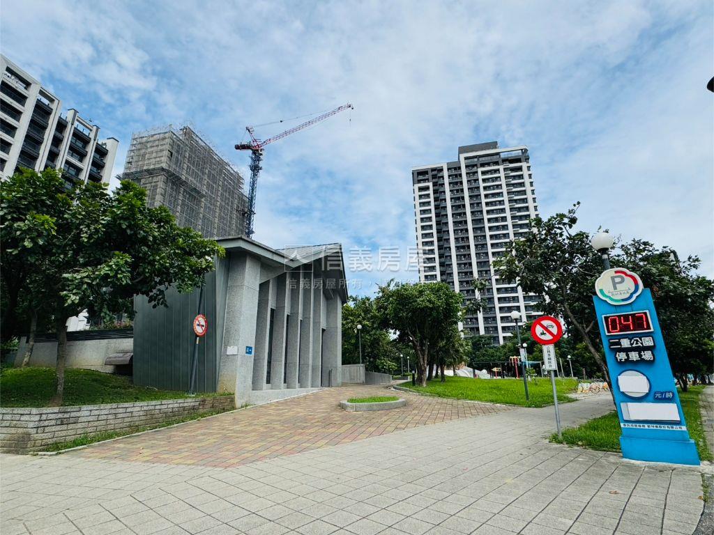 公園ＹＯＹＯ兩房車位房屋室內格局與周邊環境