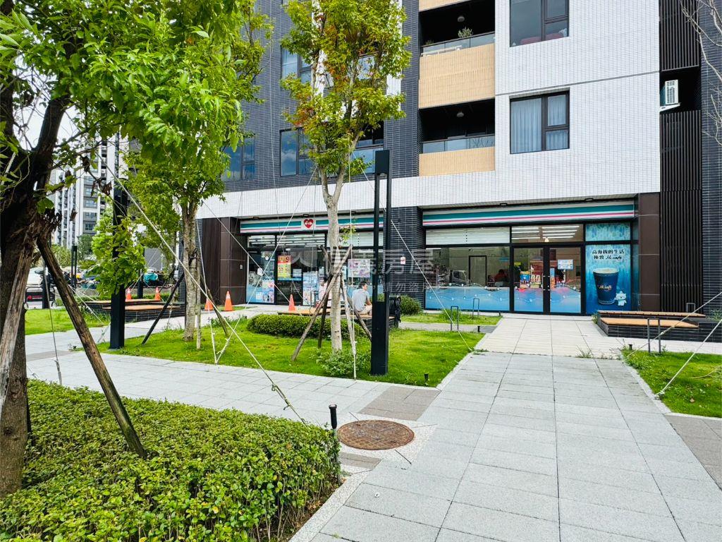 公園ＹＯＹＯ兩房車位房屋室內格局與周邊環境