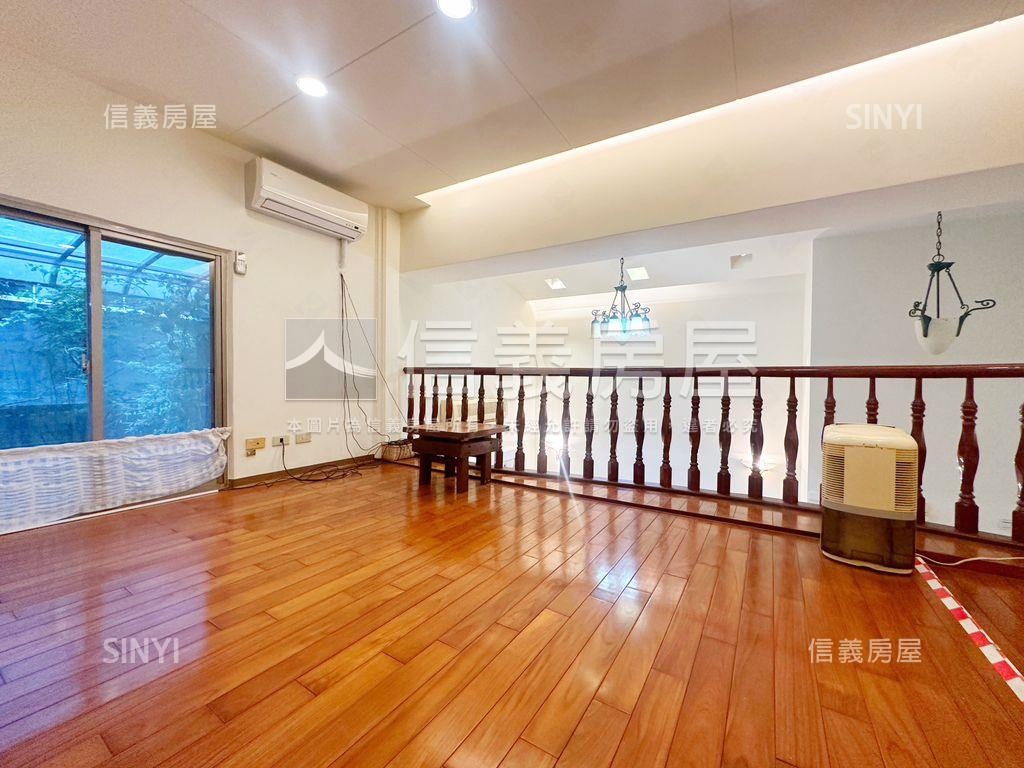 新坡儷景稀有大庭院美美屋房屋室內格局與周邊環境
