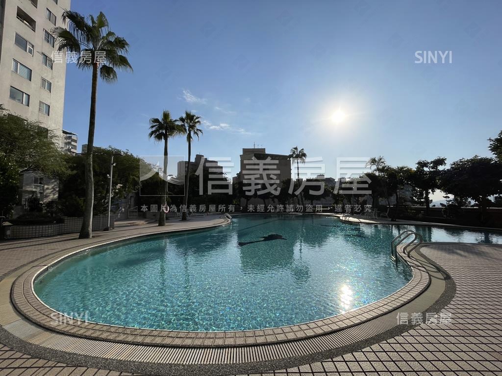 新坡儷景稀有大庭院美美屋房屋室內格局與周邊環境