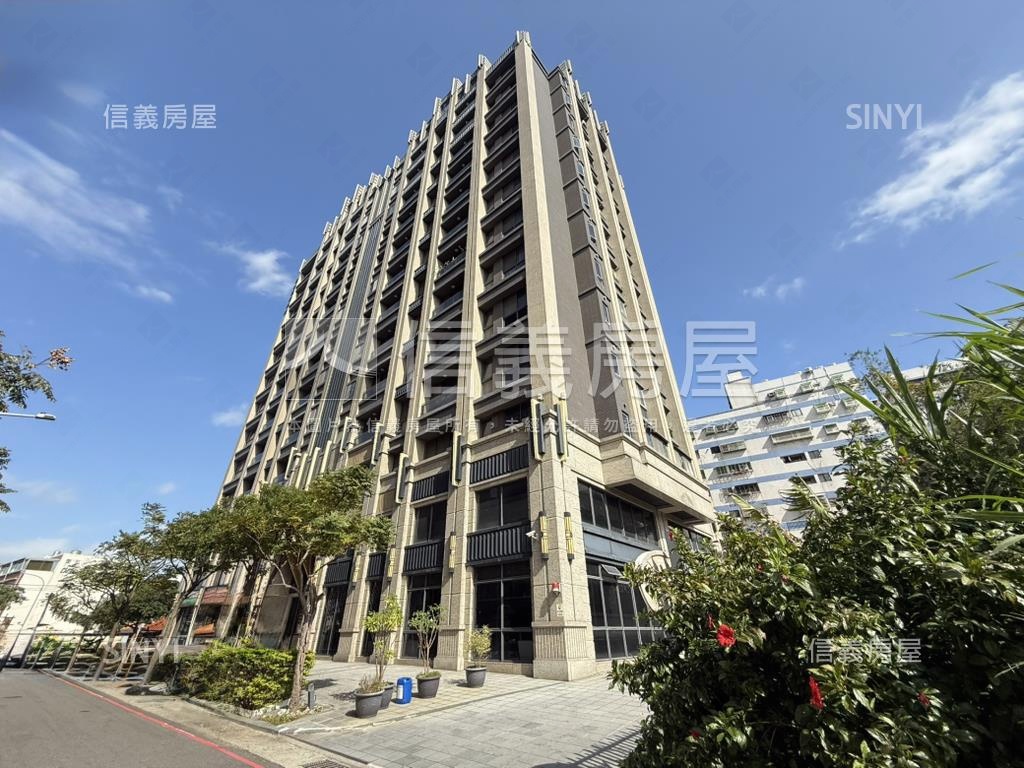 幸福公園成家兩房車位房屋室內格局與周邊環境