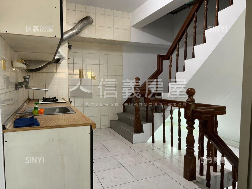 立大路金店面房屋室內格局與周邊環境