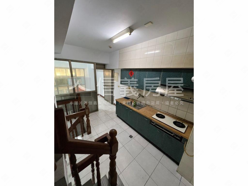 立大路金店面房屋室內格局與周邊環境