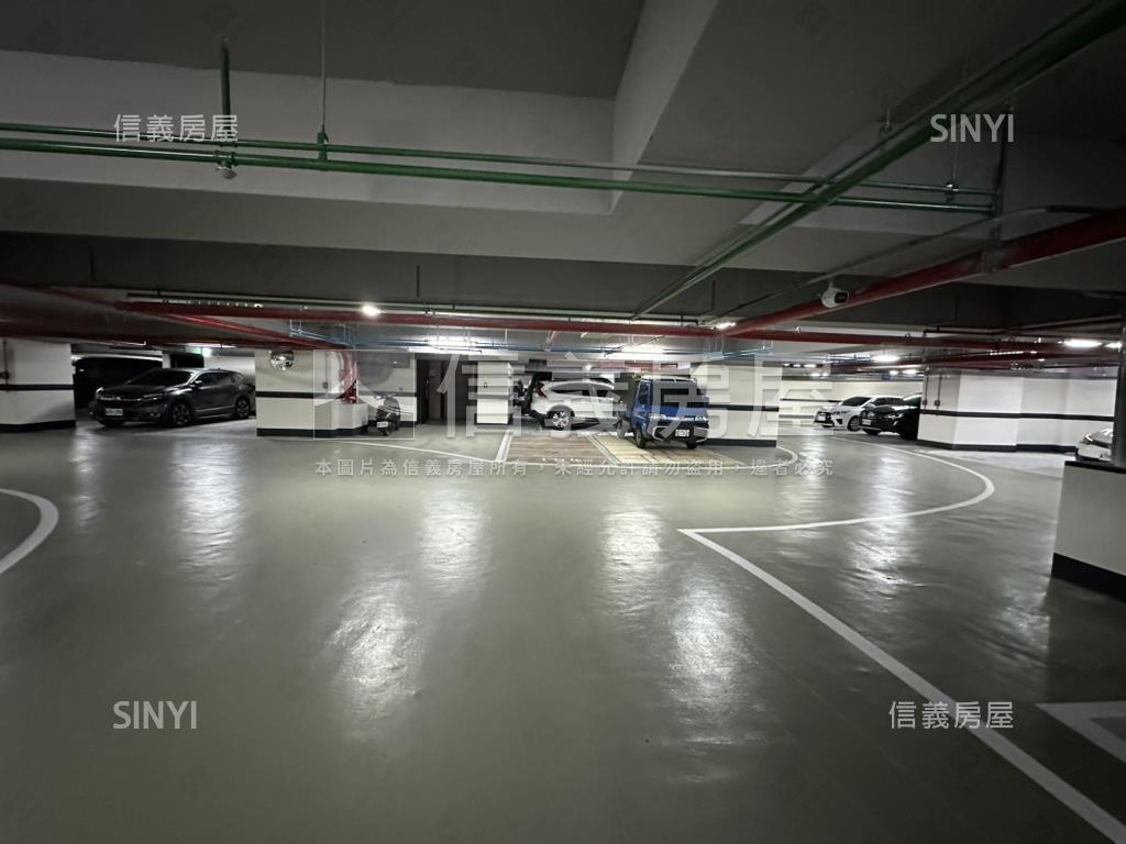 萊茵水花園三房平面車位房屋室內格局與周邊環境