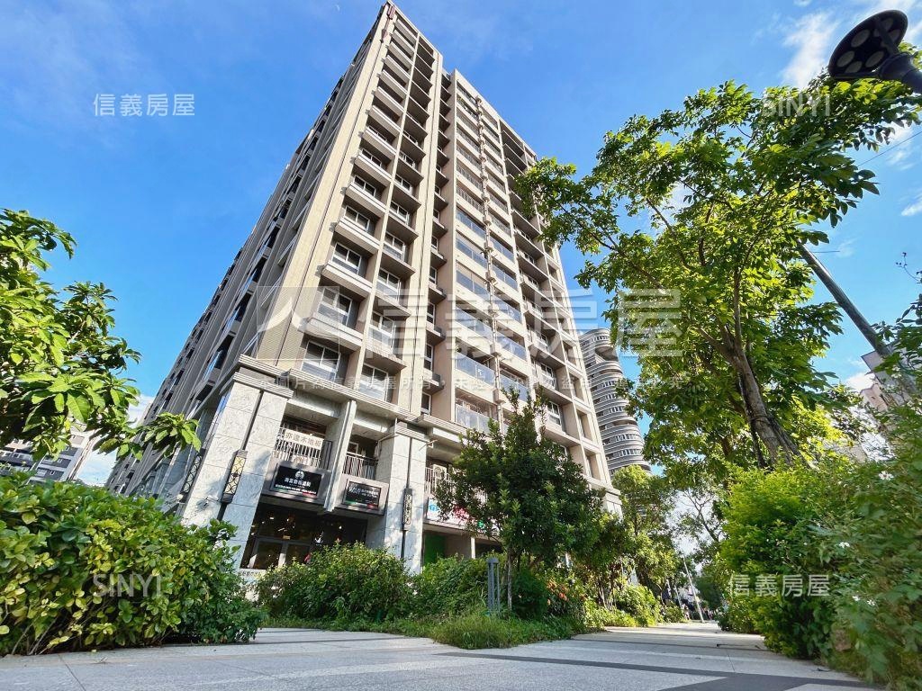 新板巨星次頂樓兩房車位房屋室內格局與周邊環境