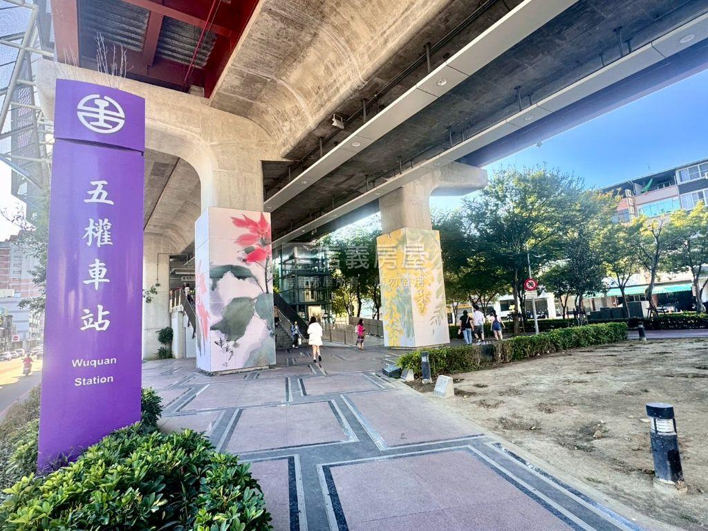 南區雙臨路邊間透天房屋室內格局與周邊環境
