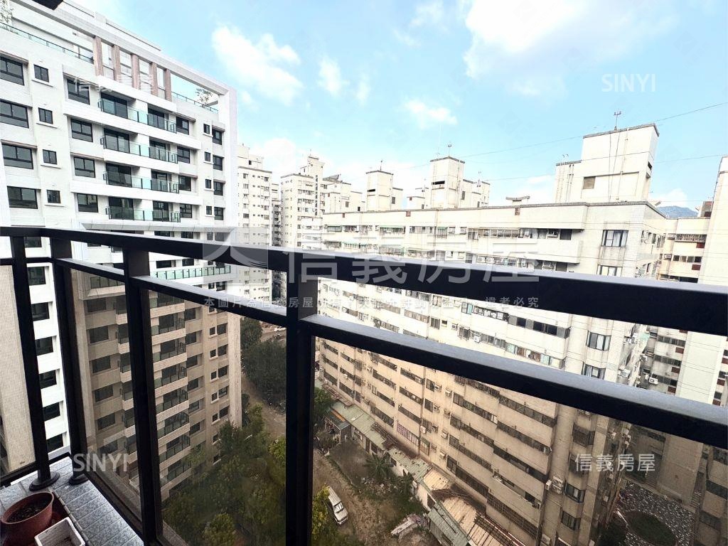 採光兩房平車裝潢戶房屋室內格局與周邊環境