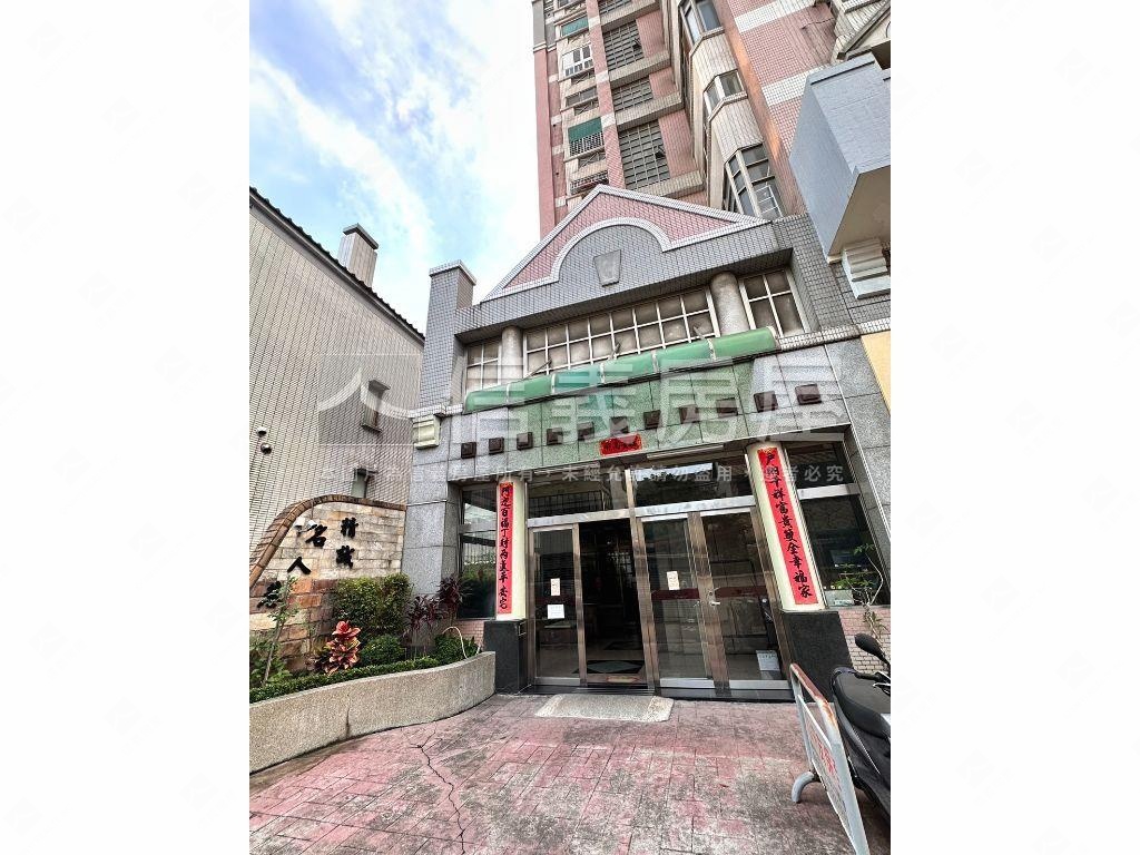 正精誠路吸金王透天店面房屋室內格局與周邊環境