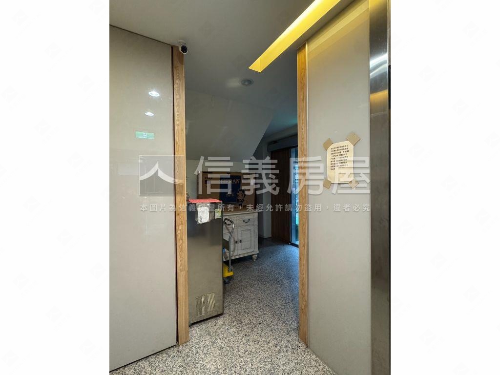 近ＳＯＧＯ收租電梯套房房屋室內格局與周邊環境