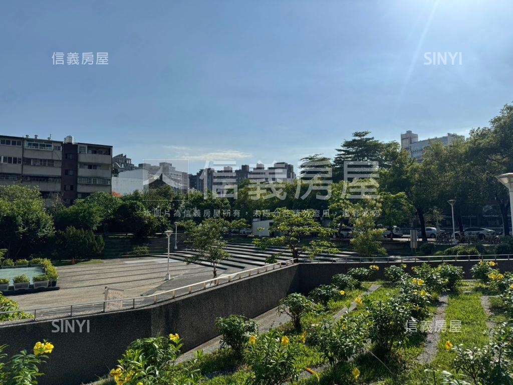 近ＳＯＧＯ收租電梯套房房屋室內格局與周邊環境