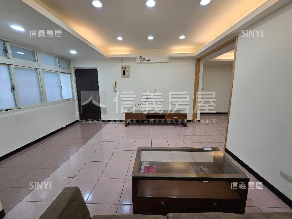 中正路優質屋房屋室內格局與周邊環境