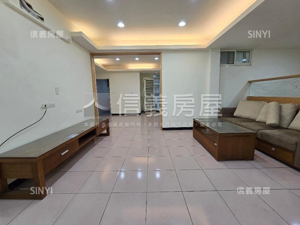中正路優質屋房屋室內格局與周邊環境