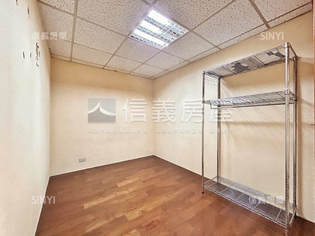 凱旋門高樓視野房屋室內格局與周邊環境