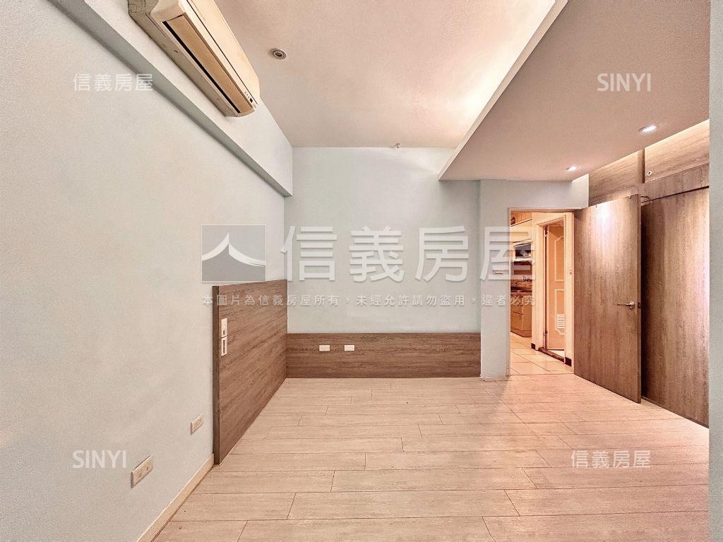 凱旋門高樓視野房屋室內格局與周邊環境