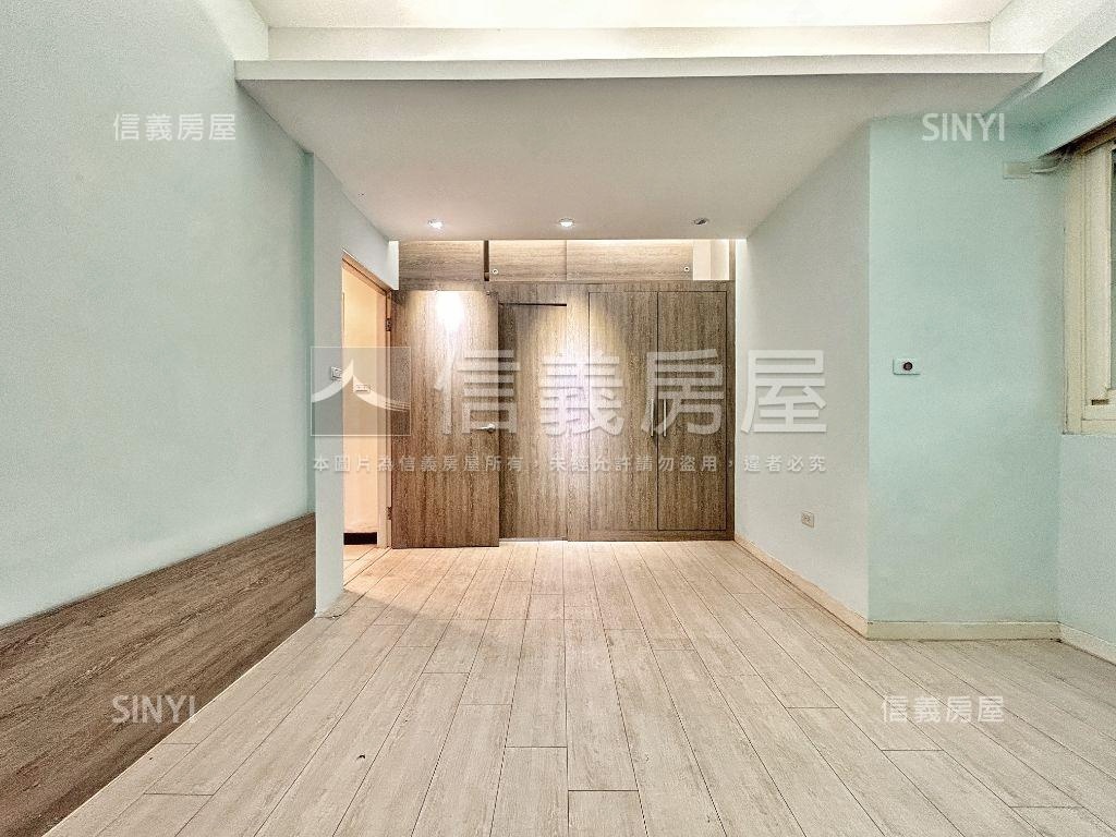 凱旋門高樓視野房屋室內格局與周邊環境