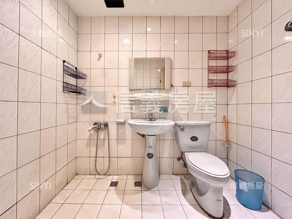 凱旋門高樓視野房屋室內格局與周邊環境